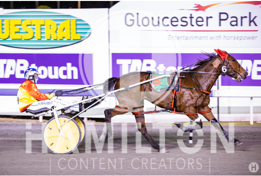 eighteen Carat – G Hall Jnr 190822