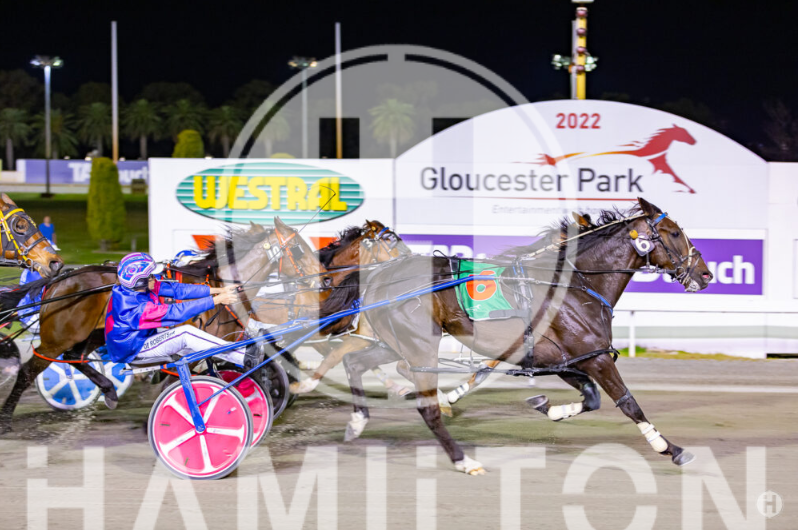 markham eyre deni roberts