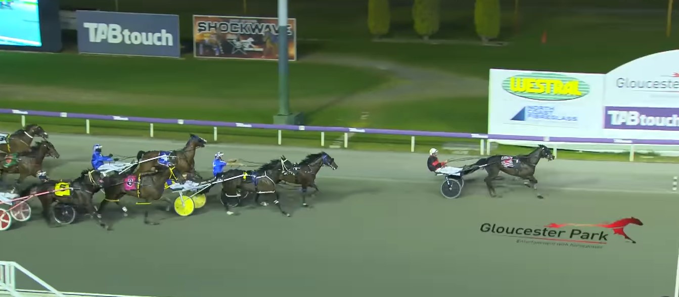 Caliente Race – C Lewis 291124