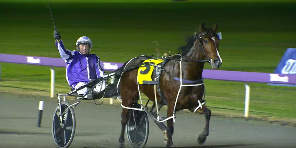 Petes Honour – C Lewis Salute For Mark 180725